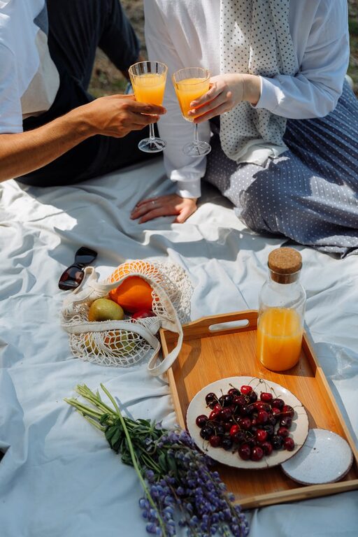 How to Plan a Simple Picnic at a Local Park